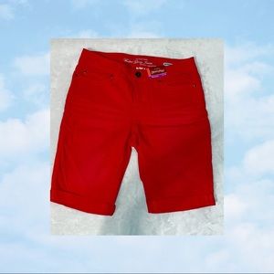 Cherry Red Bermuda shorts